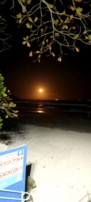 Apto Praia Do Tombo Гуаружа Екстериор снимка